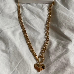 hjärthalsband - halsband aldrig använt!
