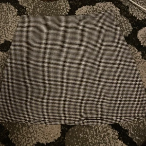 Rutit kjol från HM - Söt rutig kjol från HM