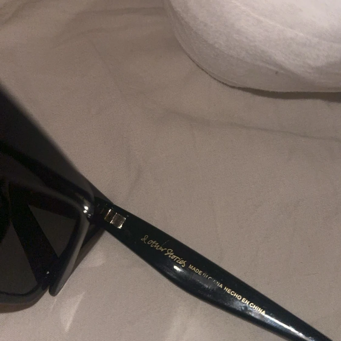 & other stories solglasögon - 91