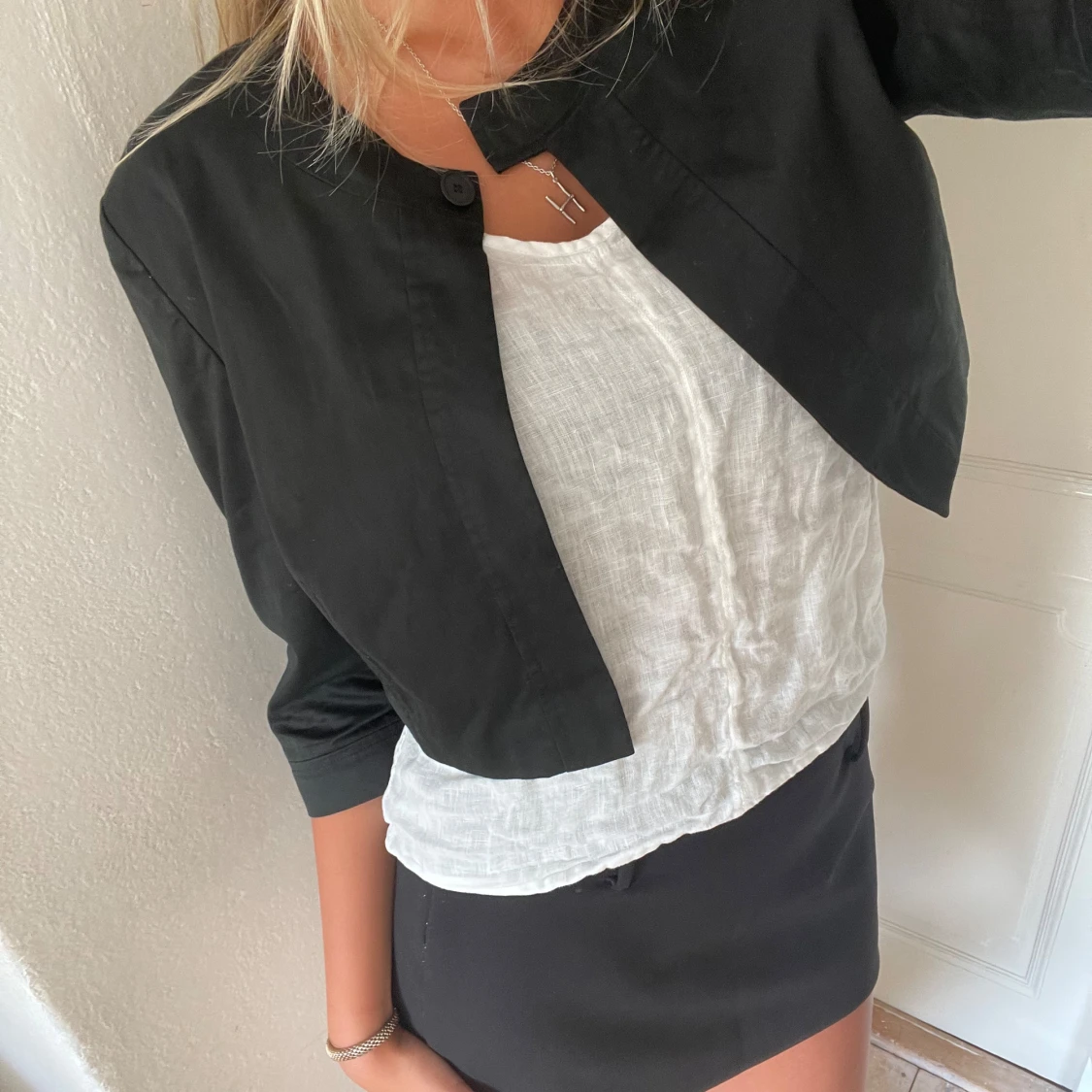 Svart trekvartsärmad bolero - 91