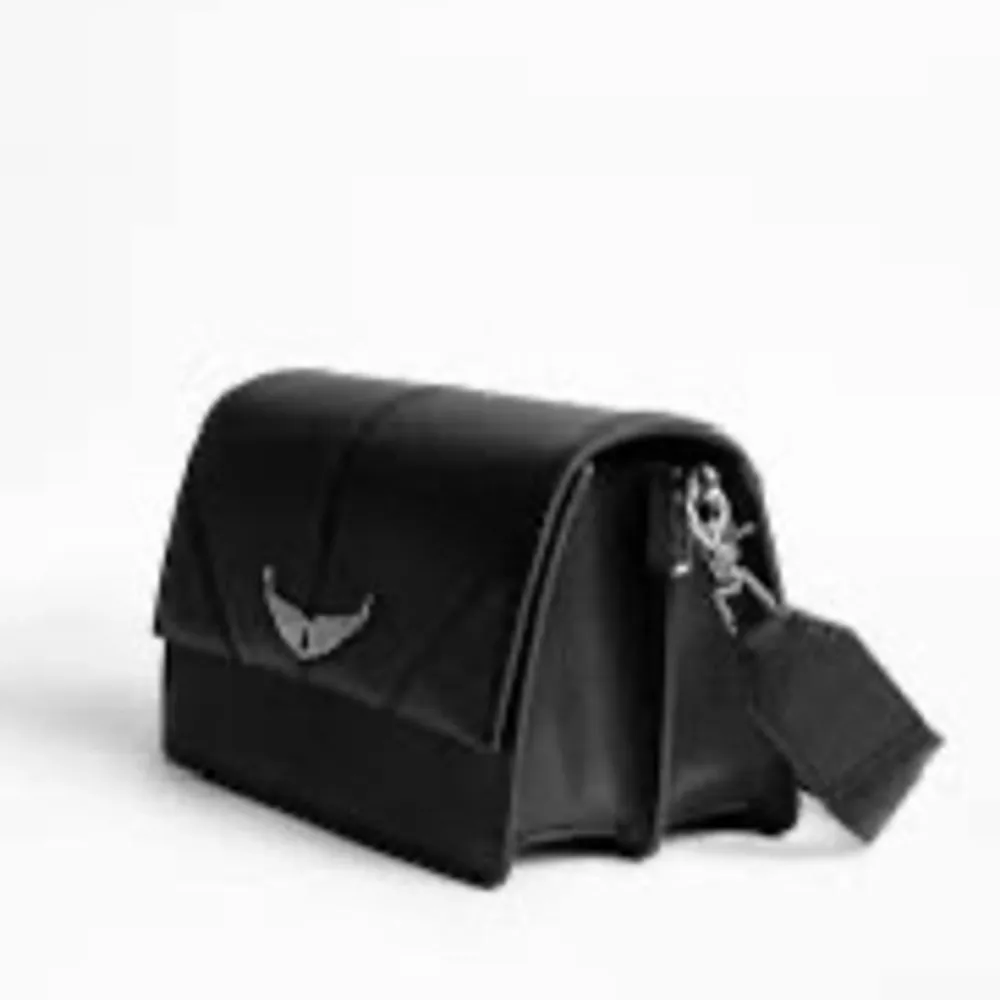 I nyskick. Nypris 4500:- dustbag medföljer Modellen heter Lolita och är slutsåld . Väskor.