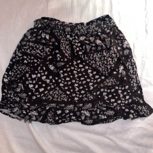 söt kjol😍 - bra skick söt kjol