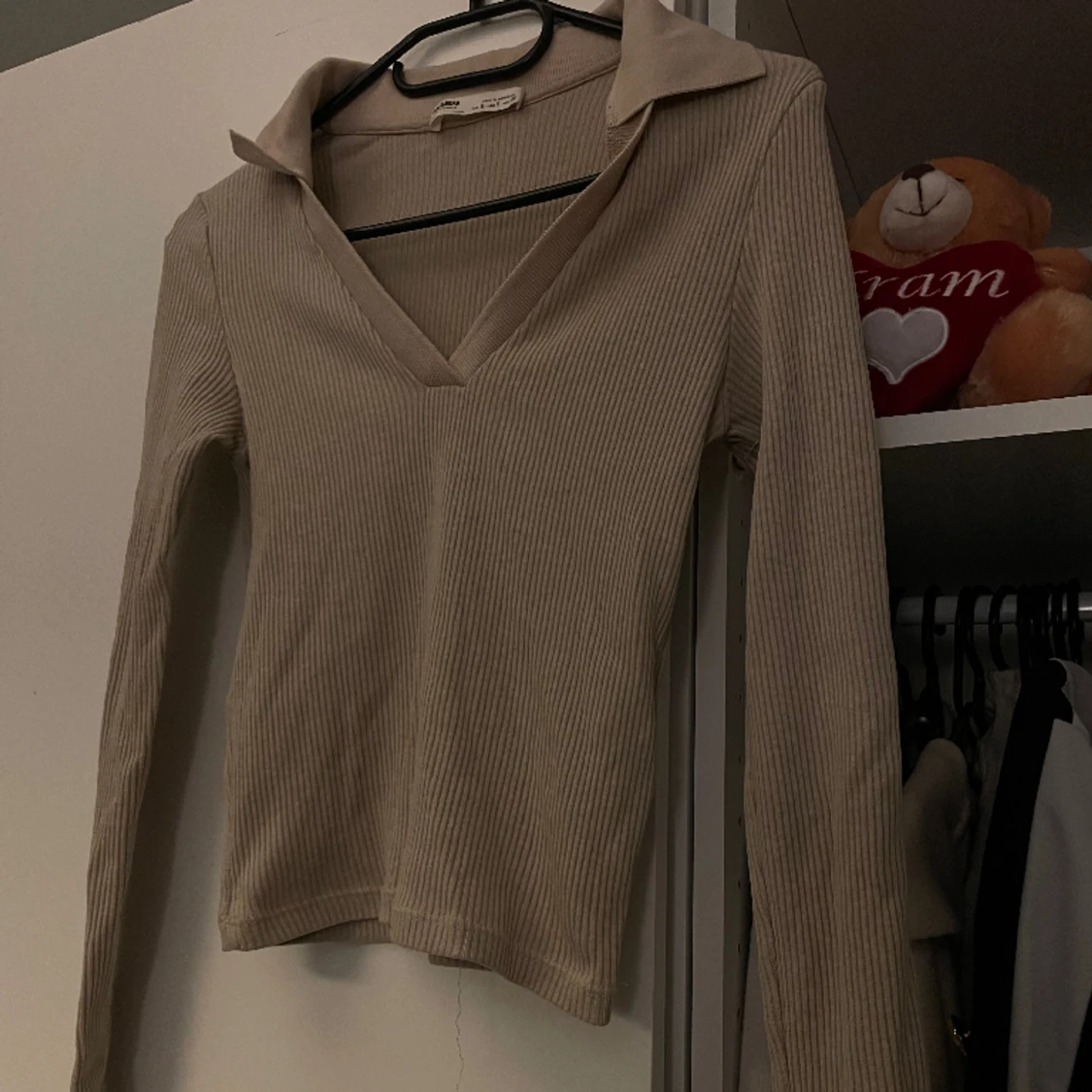 Beige tröja 