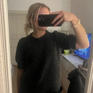 Fin tröja  - Så söt tröja 🤗💘 pris kan diskuteras 