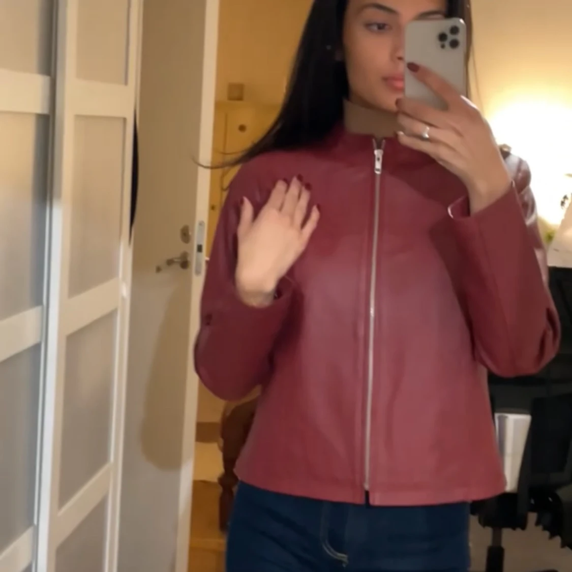 Röd Skinnjacka  - 90