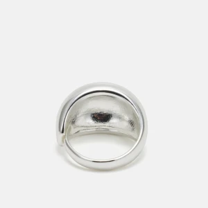 Pilgrim ring - ALEXANE STATEMENT ring från pilgrim. Ny pris 399kr. Stoleken går att justera.