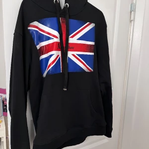 Aquascutum  - Stolek M,  Pris i affären över 2000kr  Använt Max 3ggr  Köpt i UK