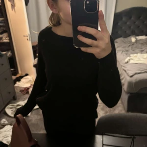 Soft goat  - Säljer denna fina tröja från soft goat, det finns defekter skriv privat om fler bilder🫶