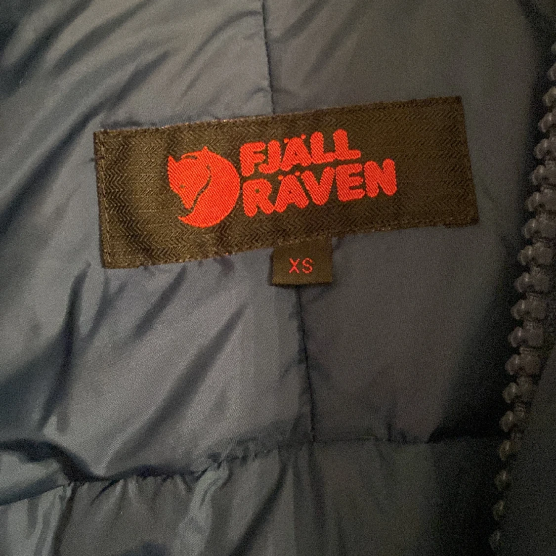 Marinblå fjällrävsjacka - 91