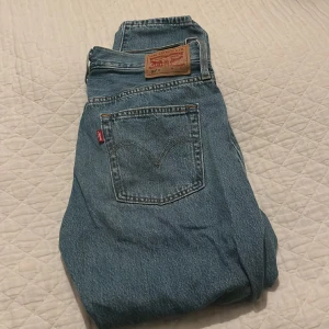 Levis 501 tapered  - Aldrig använt  Köpta i usa  