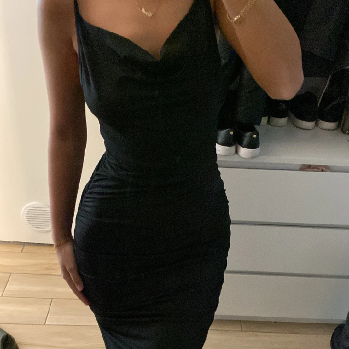 Svart klänning