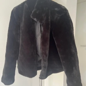 Fisk päls jacka vero Moda stl;M  - 150