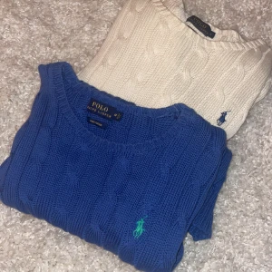 Stickad tröja - Polo Ralph Lauren tröjor i storlek M och L men passar som en S. 