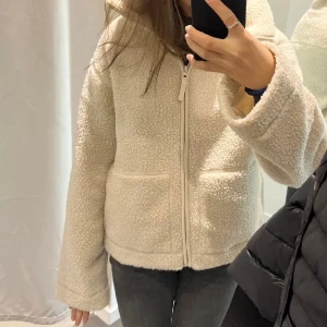 Hm Teddy jacka - Superfin teddyjacka från hm i storlek S🧸🤎