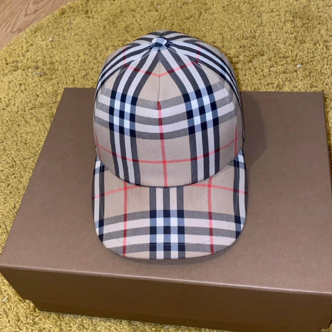 Burrberry keps