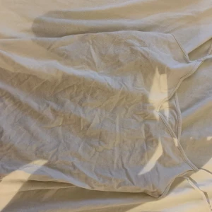 Vit linne  - Vit linne v kant 