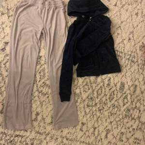 Mjukisar - Jätte fint sett. Säljer dom ihop för 150kr man kan även köpa en av dom. Hör isf av er privat.