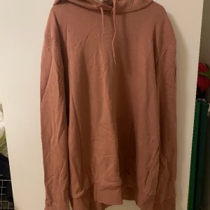 Hoodie  - Säljer en rosa hoodie