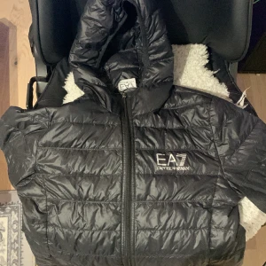 EA7 jacka - Mycket bra skick