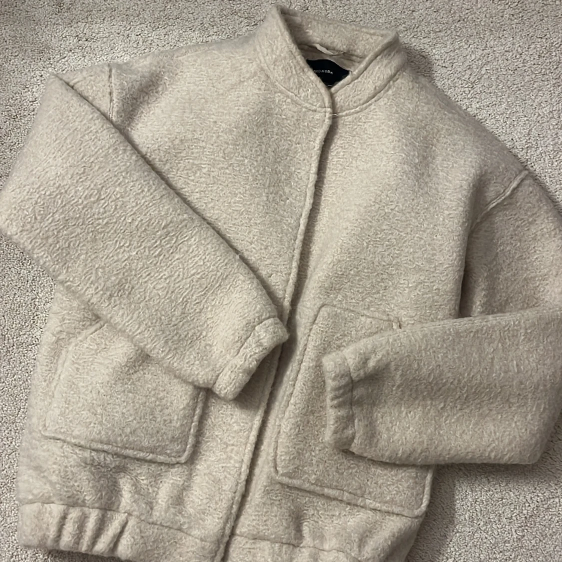 Beige jacka ifrån Vero Moda