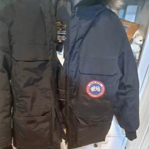 Canada goose jacka - Fin jacka 1500kr eller bud