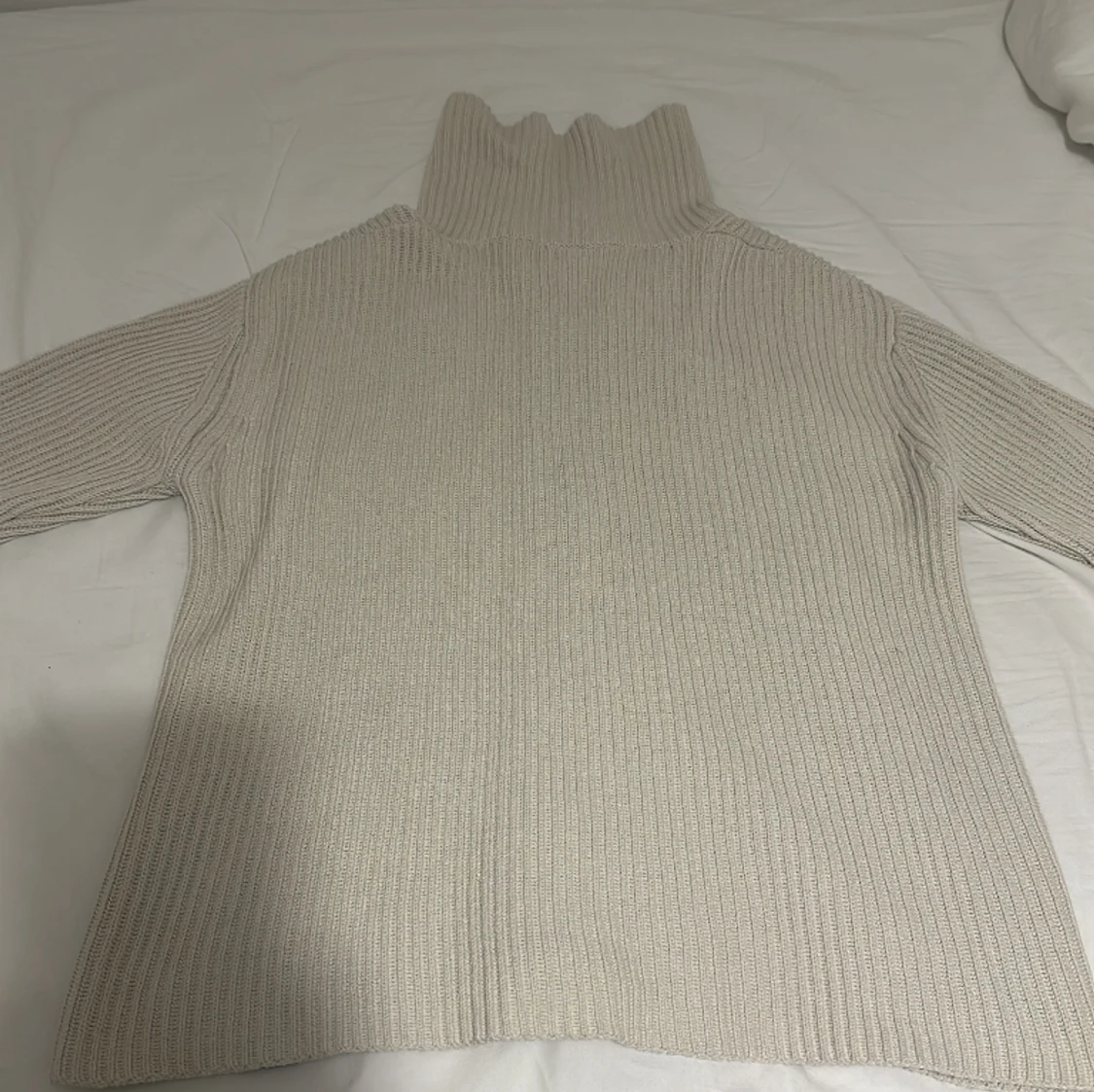 Ribbstickad aspesi tröja - 90