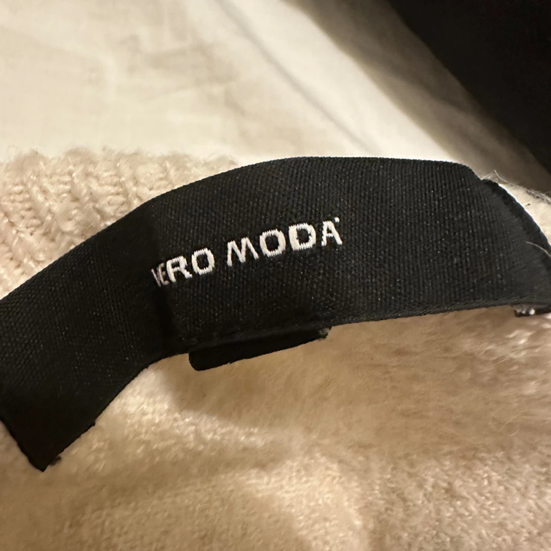 Vero Moda tröja - 90