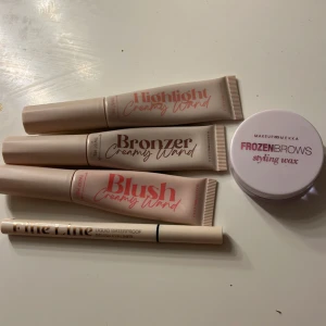 makeupmekka smink - cream wandsen är endast testade och innehåller 11/12 ml. Frozen browwax och fine line eyelinern är båda oöppnade och oanvända. Köp allt för 80 kr eller köp 25/styck.❤️❤️❤️❤️