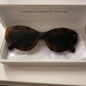 Chimi  - Solglasögon från chimi 09 tortoise. Knappt använda, säljer pga stora på mitt ansikte 