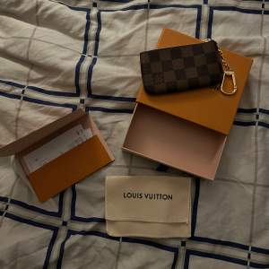 Louis Vuitton Key pouch  Condition 10/10 (BRAND NEW)  Reciept of course available  Sold out on website.