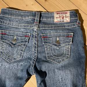 Fina True religion jeans i fint skick🤟🏻Tryck gärna köp nu🥳