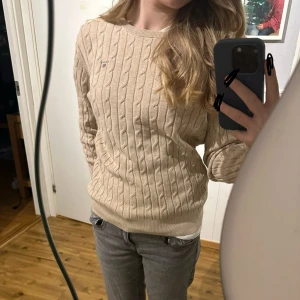 Gant tröja - Jätte fin gant tröja, storlek L men den passar som S-M. Aldrig använd!🤍