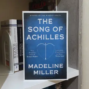The Song of Achilles av Madeline Miller! Helt ny, oläst och har inga defekter. 