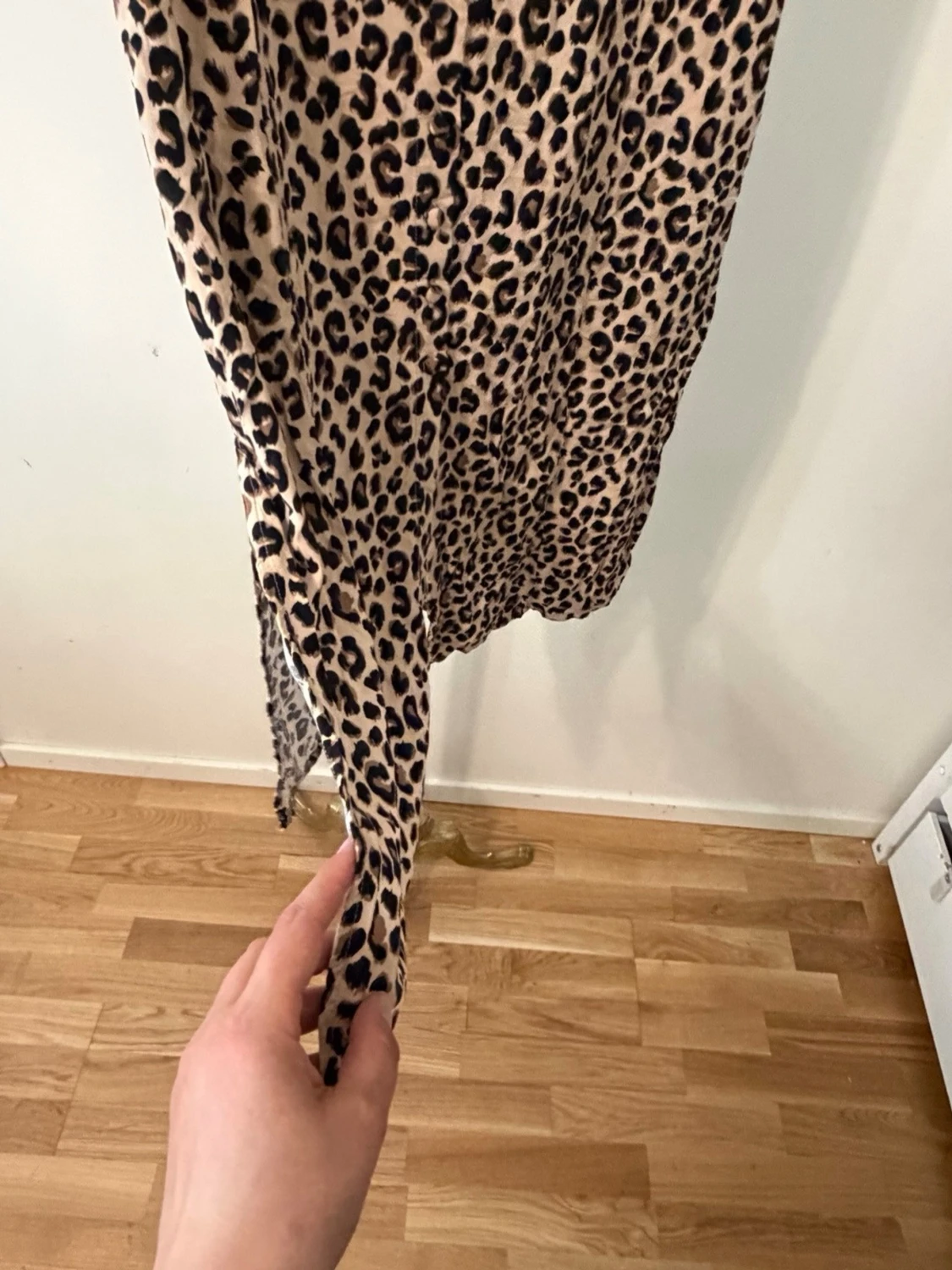 Leopardmönstrad långkjol med slits - 1