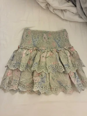 snygg kjol❤️ - säljer denna snygga kjol från Bikbok i storlek s❤️