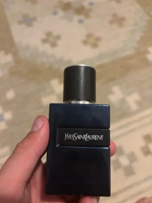 Yves Saint Laurent Y Elixir oanvänd - Parfym från Ysl oanvänd inköpt på kicks