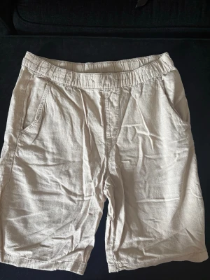 Linneshorts Kappahl - Hör av er vid funderingar✌️