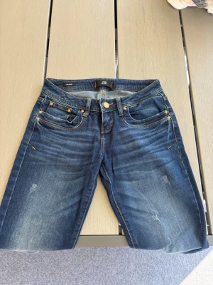 Blå jeansshorts från LTB - Jätte snygga och fina LTB jeans!! Stolek W25 o L32