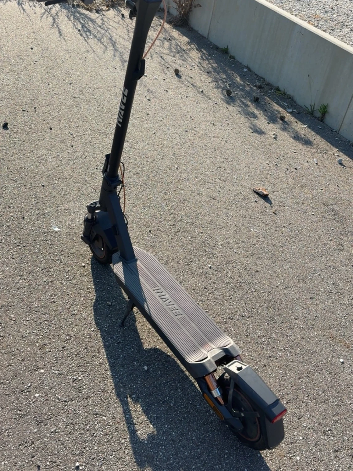 Svart elscooter Navee GT3, hämtas upp! Skåne, Lund - 2