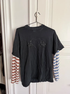 Långärmad T-shirt - Från (di)vision