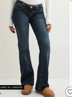 Mörkblå nelly jeans  - Mörkblåa ”no waist” jeans från nelly! Endast använda fåtal gånger 💕