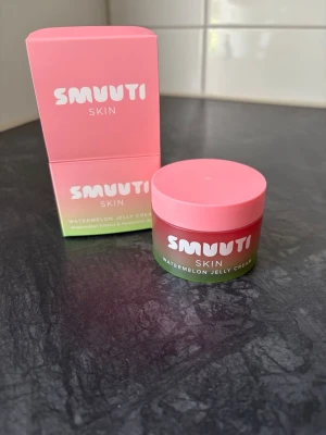 Smuuti Skin Watermelon Jelly Cream - Smuuti skin watermelon jelly cream 50ml. Helt ny och oanvänd. 
