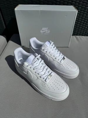 Air Force 1  - Säljer ett par oanvända Air Force 1. Box medföljer vid köp. Först till kvarn!🙌🏻
