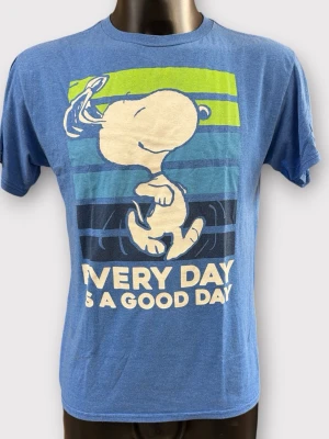 Snobben - Peanuts T-Shirt Stl: S - Fint skick. Fräsch. stl: S