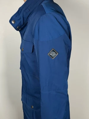Hackett London field jacket - 👕 Plagg: field jacket                                                          📏 Storlek: M                                                             🏷️ Märke/Modell: Hackett London                                                ✨ Skick: Fint skick                                                        💬 Vid frågor är det bara att skriva!                                                                                          🛍️ Gramenti