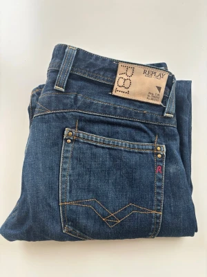 Replay jeans  - Ett par snygga replay jeans som inte används. 