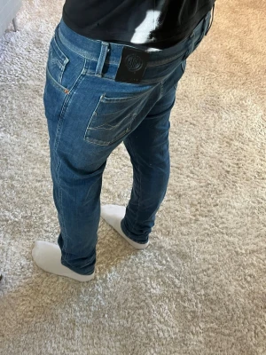 Replay anbass jeans  - Replay Jeans | skick 9/10 | Storlek 32/34 | Pris - 499kr | Modellen är ca 181cm lång | Hör av dig vid minsta fråga eller fundering!!