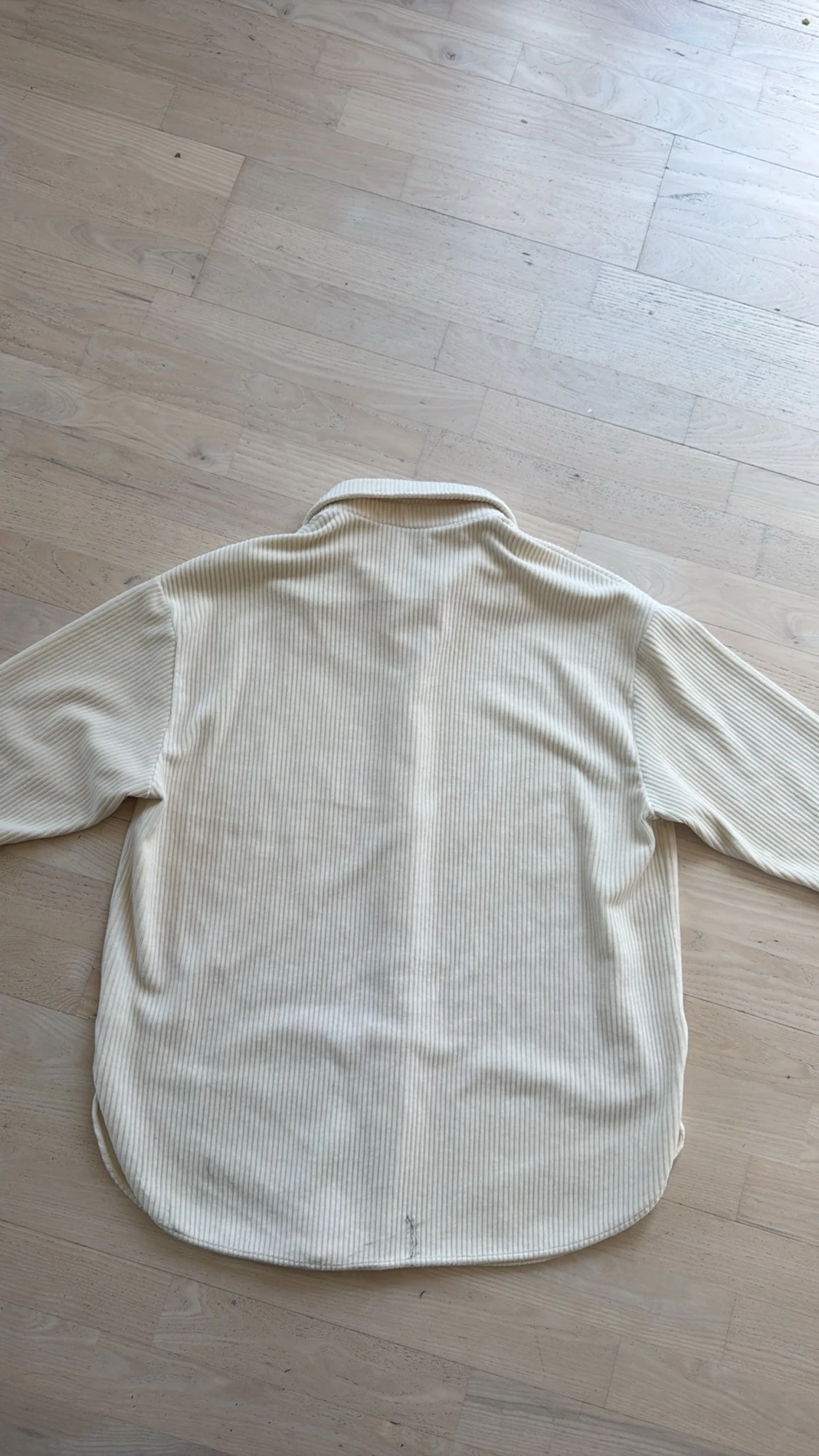 Beige ribbad manchesterskjorta - 1