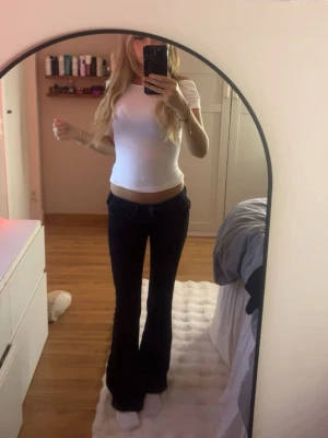 Vit tshirt - Vit T-shirt från lager157 i storlek xs, skriv för mer frågor❣️