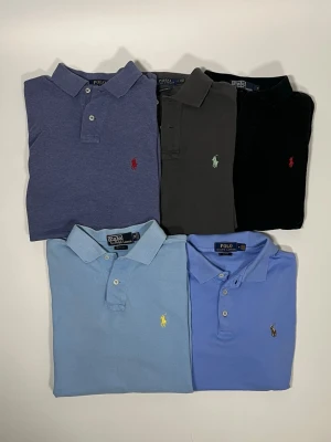 5X Ralph Lauren pikéer  - 👕 Plagg: pikéer                                                              📏 Storlek: S-M                                                               🏷️ Märke/Modell: Ralph Lauren                                             ✨ Skick: Fint skick                                                        💬 Vid frågor är det bara att skriva!                                                                                          🛍️ Perfekt om du vill köpa och resella lite själv eller göra ett kap